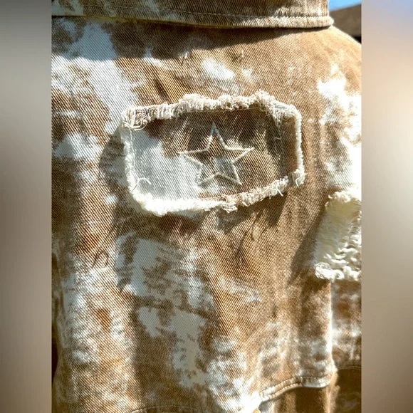 POL Tie Dye Raw Edge Shacket - Picture 9 of 11